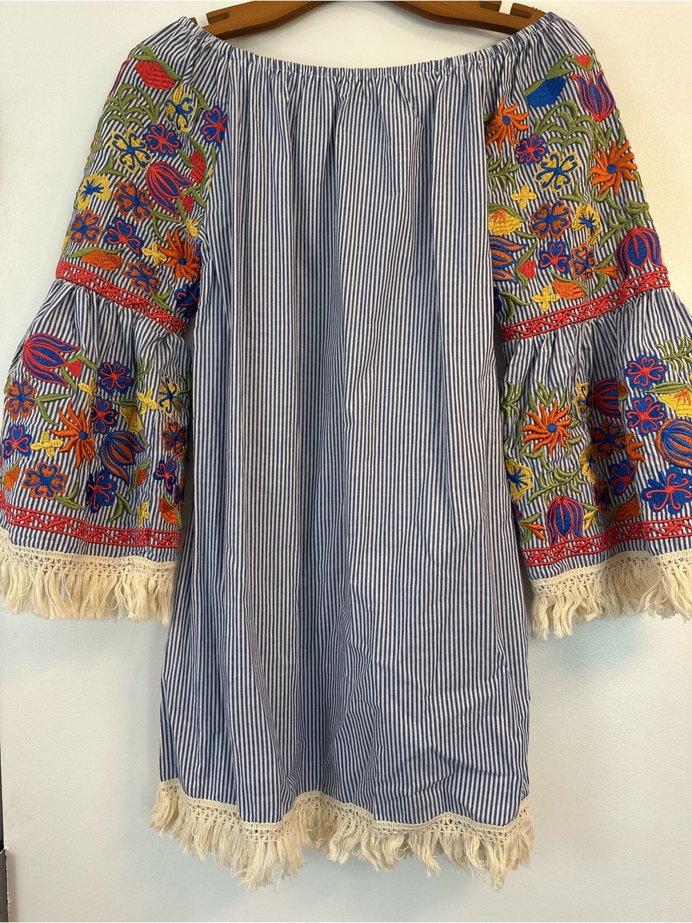 Velzera Navy and White Vertical Stripe Top